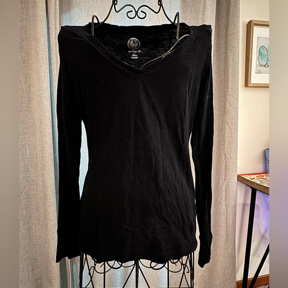 SO Tops - SO Black V-Neck Long Sleeve Sweatshirt